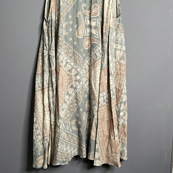 Free People Pink and Gray Paisley High Neck Sleeveless Dress Size Small - Picture 3 of 8